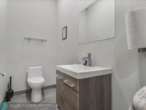 73 SW 12th Avenue Dania Beach FL 33004