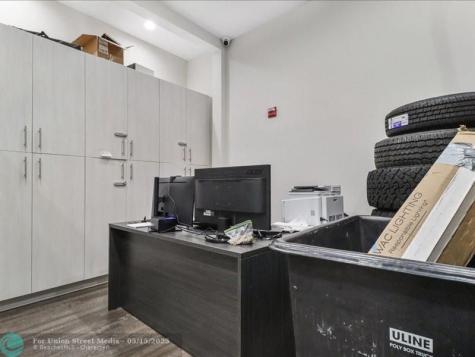 73 SW 12th Avenue Dania Beach FL 33004