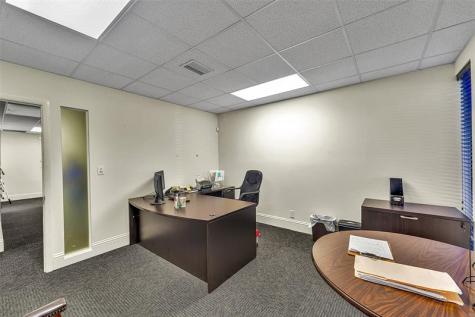 1400 E Oakland Park Boulevard Oakland Park FL 33334