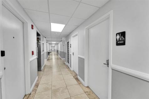 1400 E Oakland Park Boulevard Oakland Park FL 33334