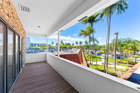 201 N University Drive Plantation FL 33324