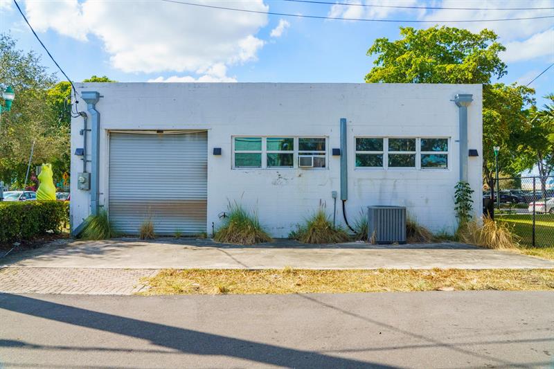 367 NE 3rd Avenue Delray Beach FL 33444