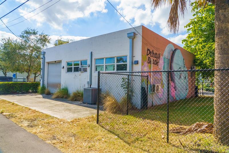 367 NE 3rd Avenue Delray Beach FL 33444