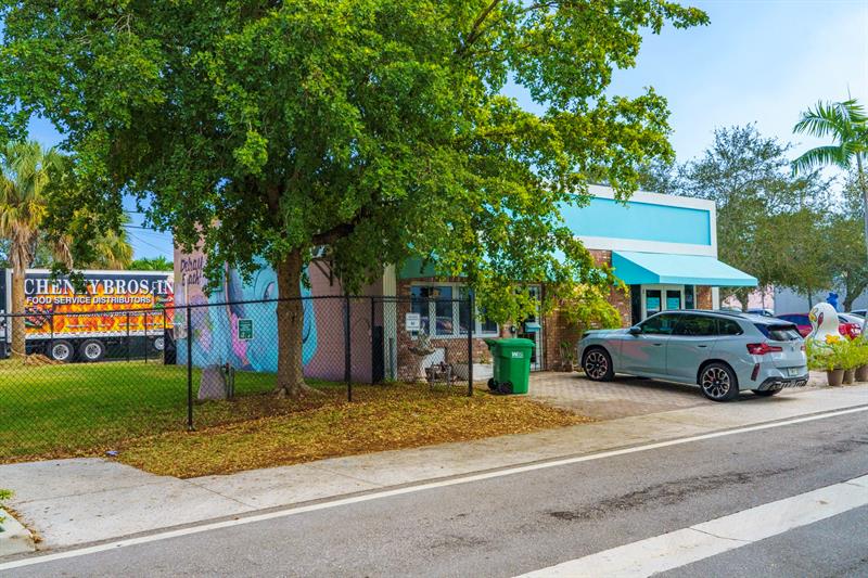 367 NE 3rd Avenue Delray Beach FL 33444