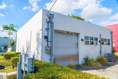 367 NE 3rd Avenue Delray Beach FL 33444