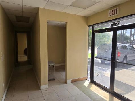 5377 N Hiatus Road Sunrise FL 33351