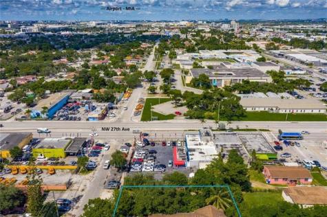 2621 NW 32nd Street Miami FL 33142