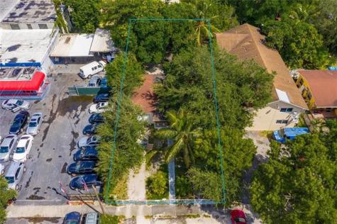 2621 NW 32nd Street Miami FL 33142