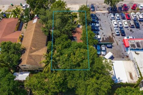 2621 NW 32nd Street Miami FL 33142