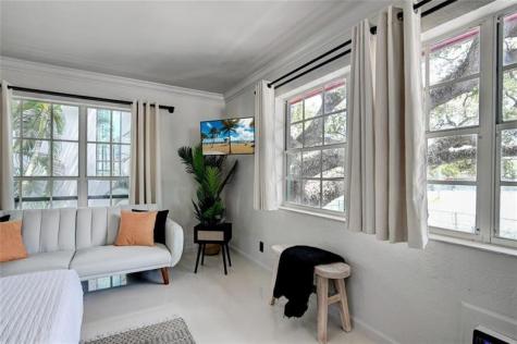 1007 SE 2nd Court #1-8 Fort Lauderdale FL 33301