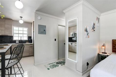 1007 SE 2nd Court #1-8 Fort Lauderdale FL 33301