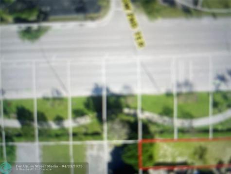 224 SW 10th Street Deerfield Beach FL 33441