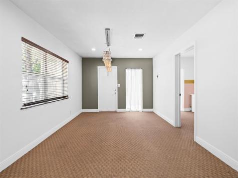 642 NE 3rd Avenue Fort Lauderdale FL 33304