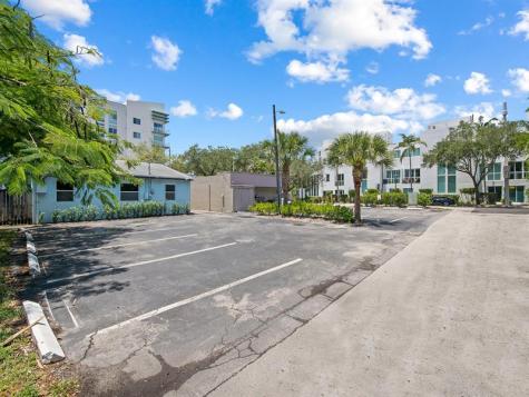 642 NE 3rd Avenue Fort Lauderdale FL 33304