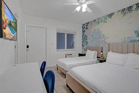 340 Desoto Street Hollywood FL 33019