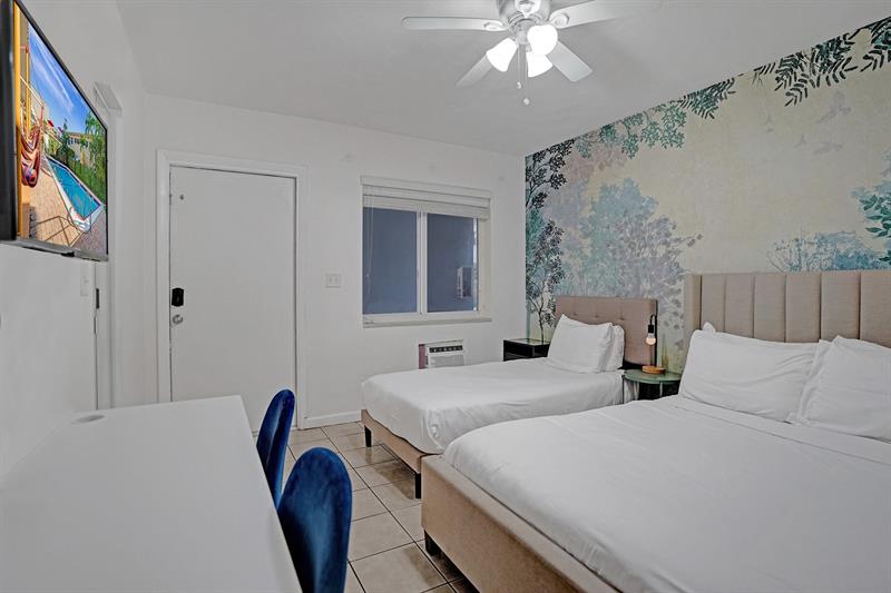 340 Desoto Street Hollywood FL 33019