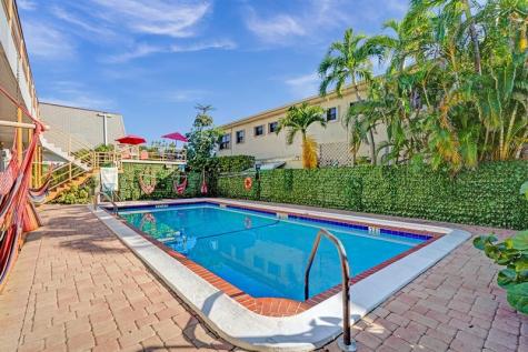 340 Desoto Street Hollywood FL 33019