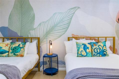 340 Desoto Street Hollywood FL 33019