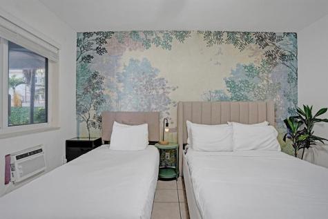 340 Desoto Street Hollywood FL 33019