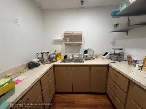 8200 W Sunrise Boulevard Plantation FL 33322