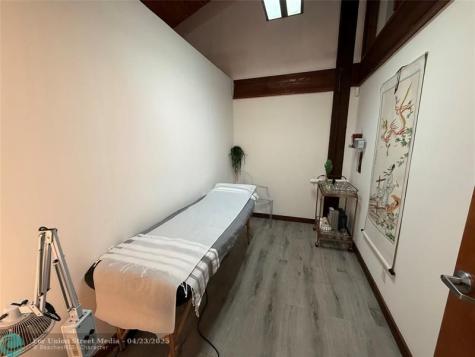 8200 W Sunrise Boulevard Plantation FL 33322