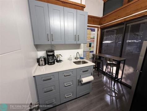 8200 W Sunrise Boulevard Plantation FL 33322