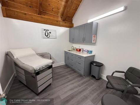 8200 W Sunrise Boulevard Plantation FL 33322