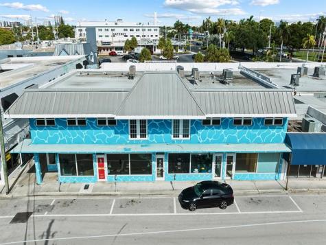 919 NE 20th Fort Lauderdale FL 33304