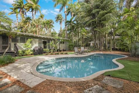 301 SW 14th Way Fort Lauderdale FL 33312