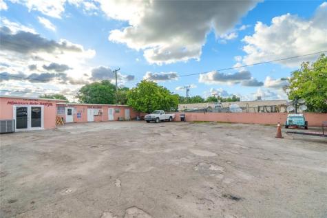 341 SE 2nd Avenue Delray Beach FL 33483