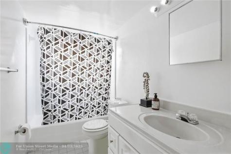 500 SE 22nd Street Fort Lauderdale FL 33316