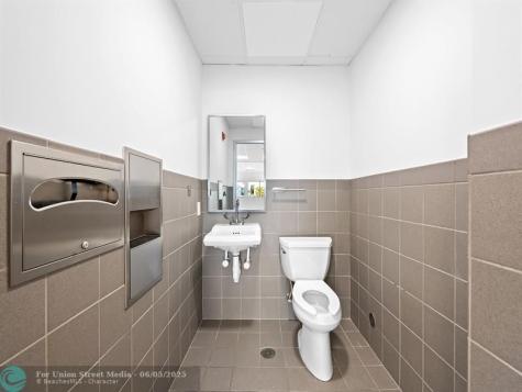 707 NE 3rd Avenue Fort Lauderdale FL 33304