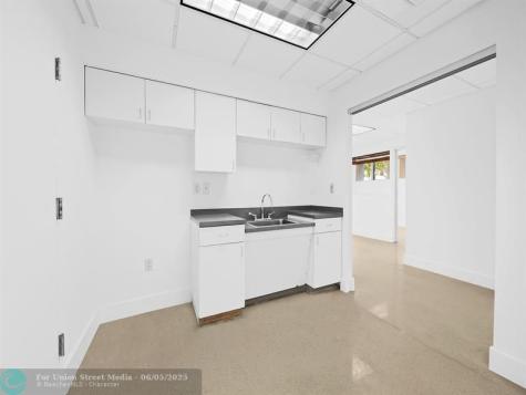 707 NE 3rd Avenue Fort Lauderdale FL 33304