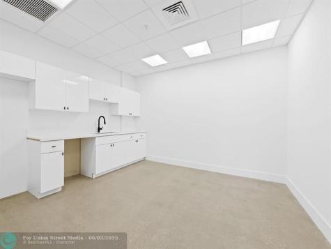 707 NE 3rd Avenue Fort Lauderdale FL 33304