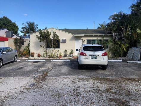 812 NE 15 Avenue Fort Lauderdale FL 33304