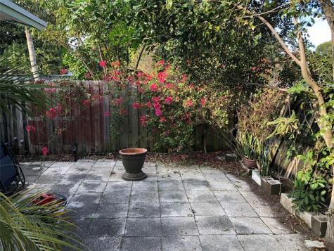 812 NE 15 Avenue Fort Lauderdale FL 33304