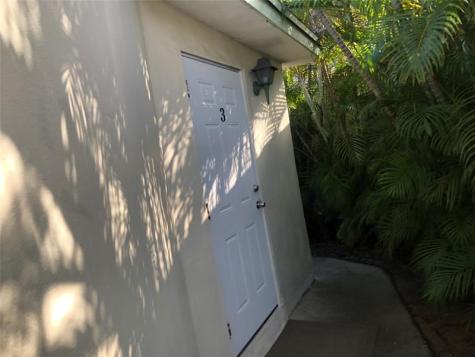 812 NE 15 Avenue Fort Lauderdale FL 33304