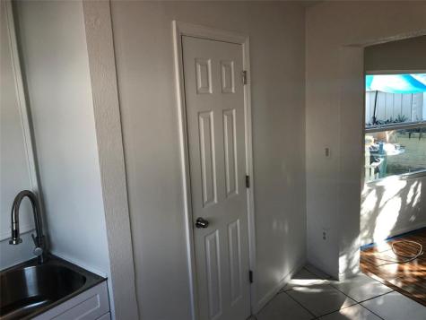 812 NE 15 Avenue Fort Lauderdale FL 33304