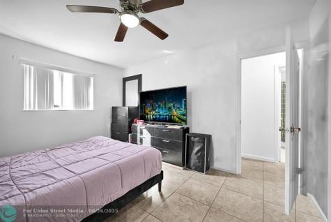 429 NW 10th Avenue Miami FL 33128