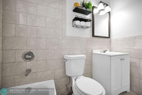 429 NW 10th Avenue Miami FL 33128