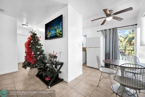 429 NW 10th Avenue Miami FL 33128