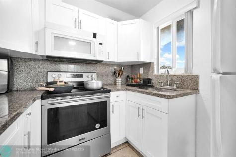 429 NW 10th Avenue Miami FL 33128