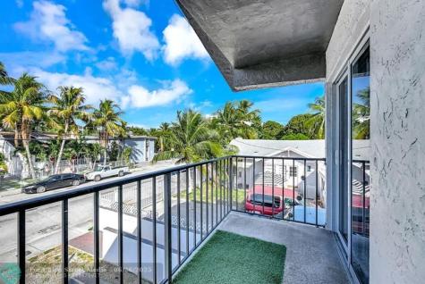 429 NW 10th Avenue Miami FL 33128