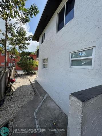 429 NW 10th Avenue Miami FL 33128