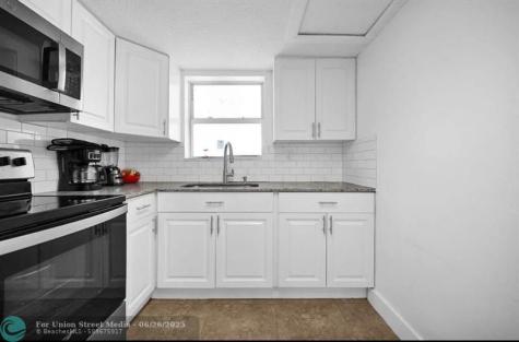 429 NW 10th Avenue Miami FL 33128