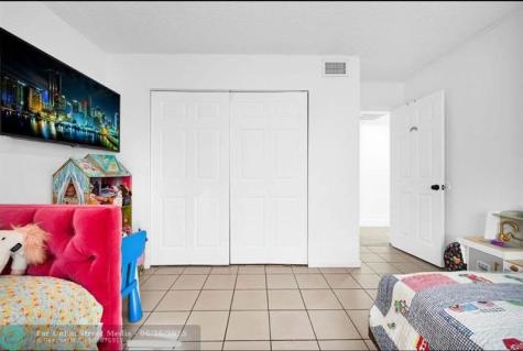 429 NW 10th Avenue Miami FL 33128