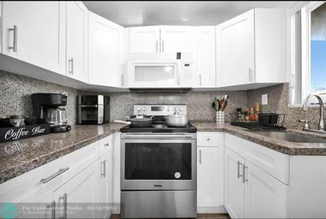 429 NW 10th Avenue Miami FL 33128