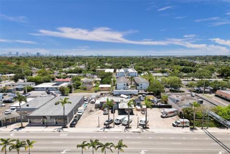 2828 Hollywood Boulevard Hollywood FL 33020