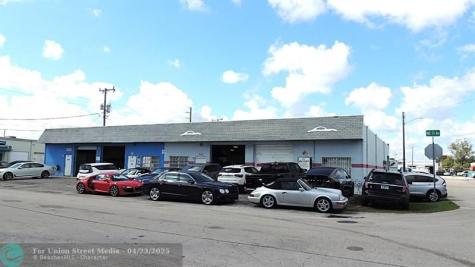 4431 NE 11 Avenue Oakland Park FL 33334