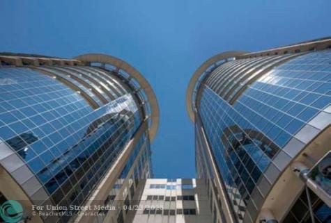 121 S Orange Avenue Other City - In The State Of Florida FL 32801